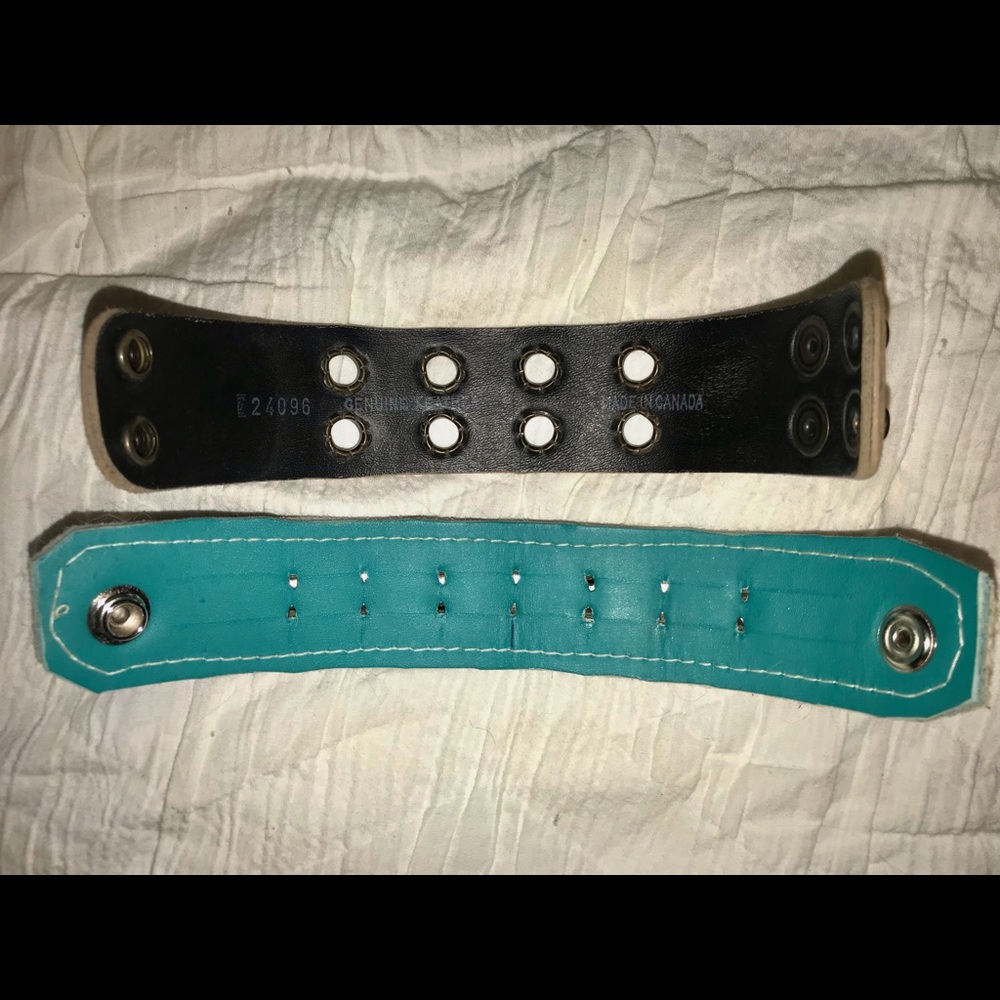 ๐ช2 LEATHER CUFFS๐ช - Picture 3 of 4